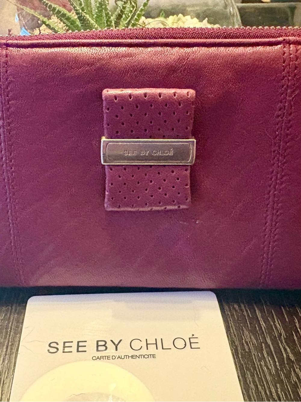 See By Chloe NWT Plum Leather Zip-Around Wallet With Perforated Silver Bow - Picture 2 of 14